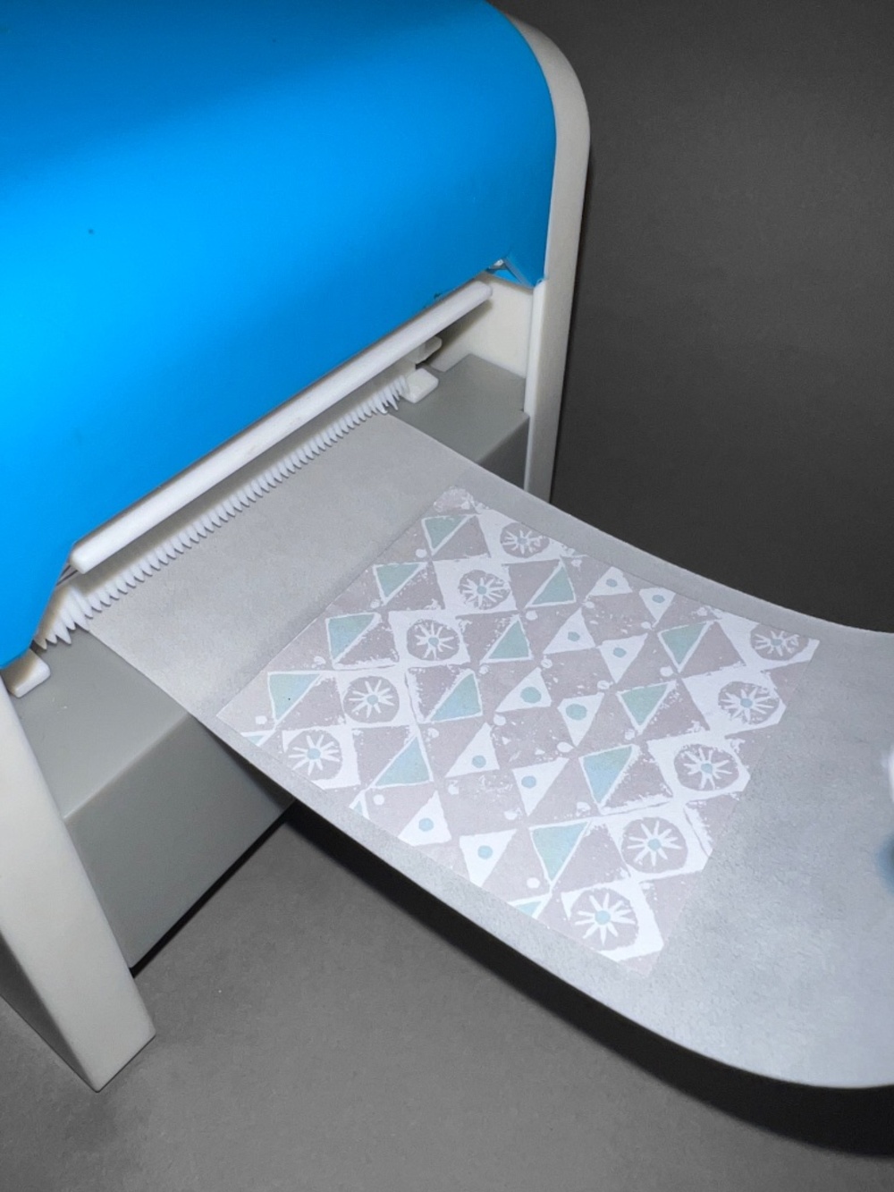 XYRON Create-A-Sticker Mini & Refill Pack - Picture 13 of 14